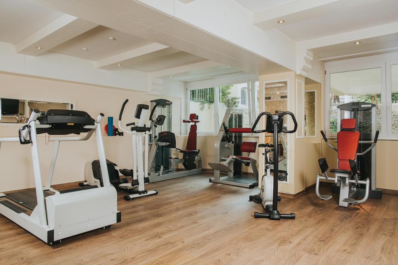 Ortner'S Resort Bad Füssing Exterior foto A gym at the hotel