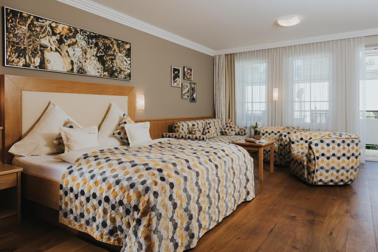 Ortner'S Resort Bad Füssing Exterior foto A typical hotel room